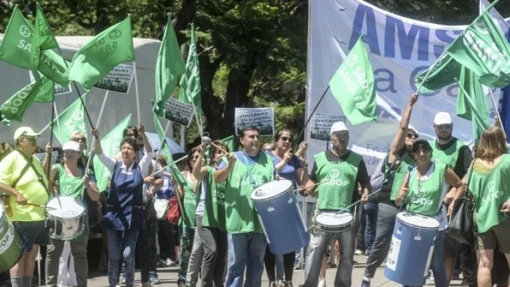 Tras la represión a los docentes: posponen reunión con Provincia