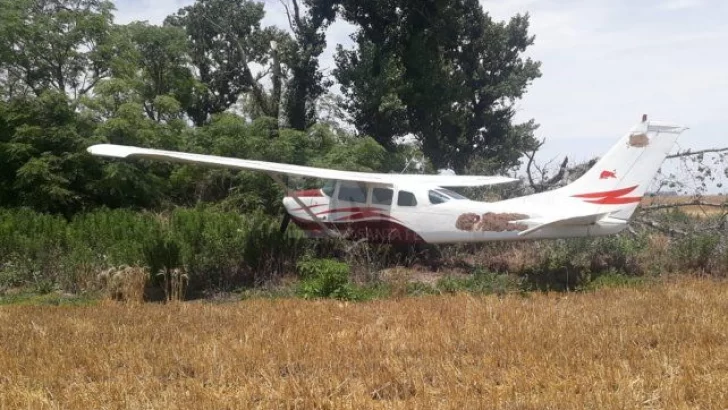Apareció abandonada una avioneta que estaría vinculada al narcotráfico