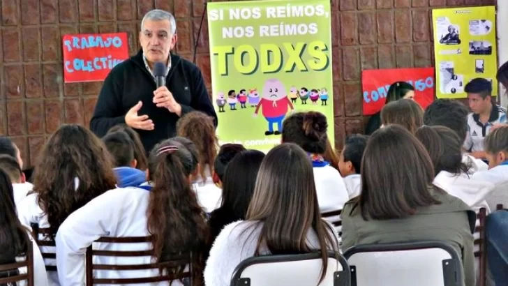 Contra el bullying: “Si no reímos, nos reímos todos”