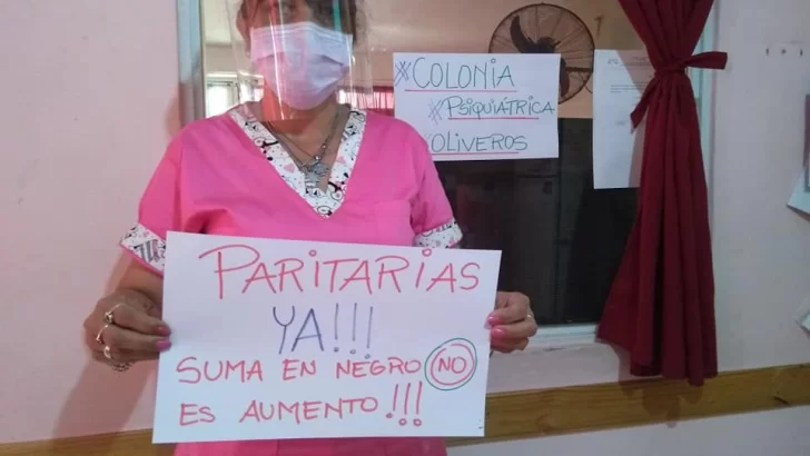 Enfermeros de la Colonia se manifiestan y reclaman mejores condiciones laborales