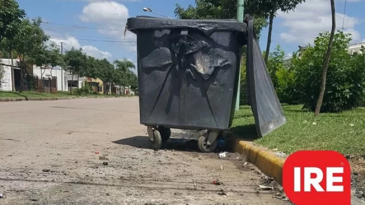 Vandalismo: Incendiaron dos contenedores en la vía pública