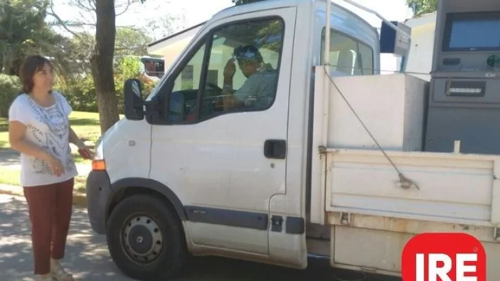 Esta mañana llegó el cajero automático a Puerto Gaboto