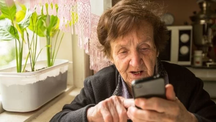 Comenzará un curso de uso de celulares para adultos mayores