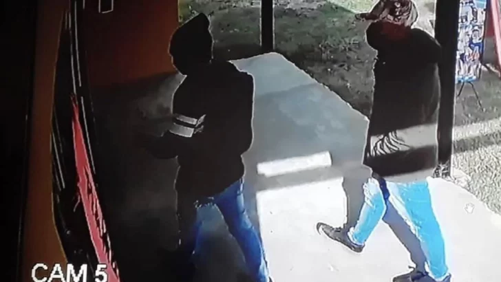 Violento asalto a un comercio en Timbues: “Si te moves te quemo”