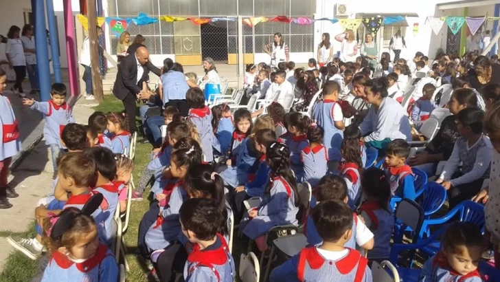 Se inauguró un nuevo espacio para los niños del jardín de Monje