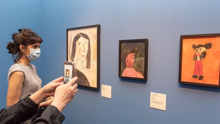 Dibujos de 15 usuarios de la Colonia se lucen en el Malba de Buenos Aires