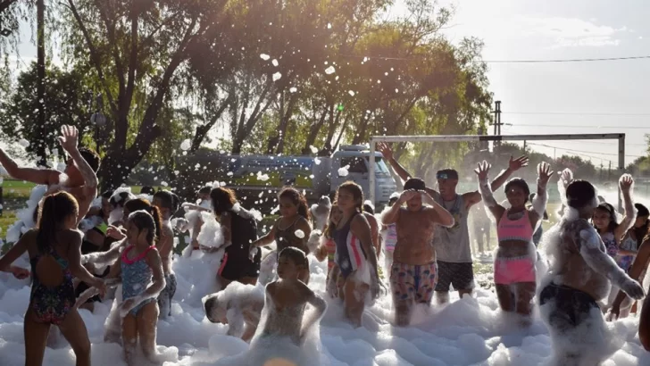 La colonia de vacaciones cerró con un campamento para 600 chicos