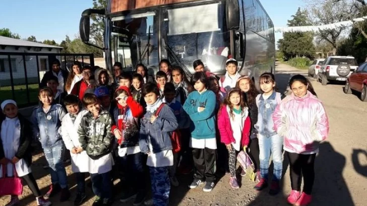 Alumnos de la Escuela 980 realizaron un viaje educativo a Rosario