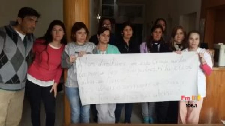 “Permaneceremos en la clínica hasta que haya respuestas”