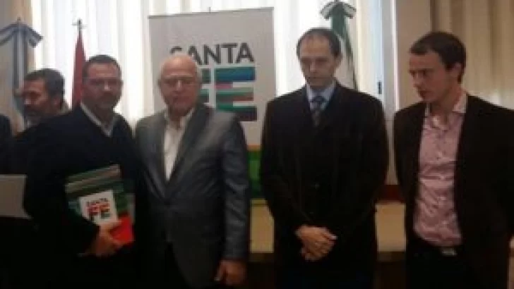 Por Obras Menores Oliveros recibió más de 1 millón de pesos para la compra de tractores
