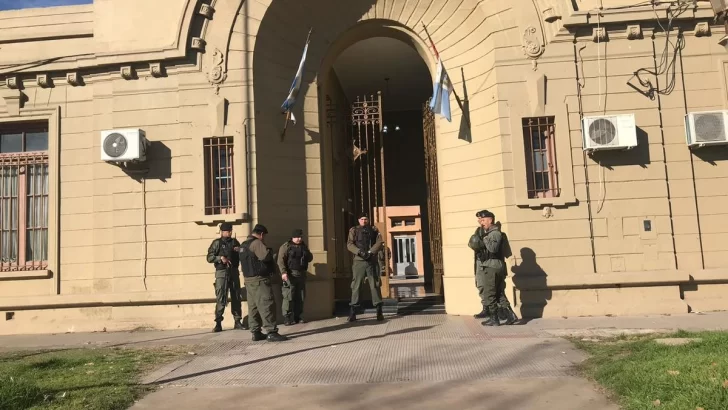 Allanamiento y detención en la Alcaldía de la Unidad Regional XVII