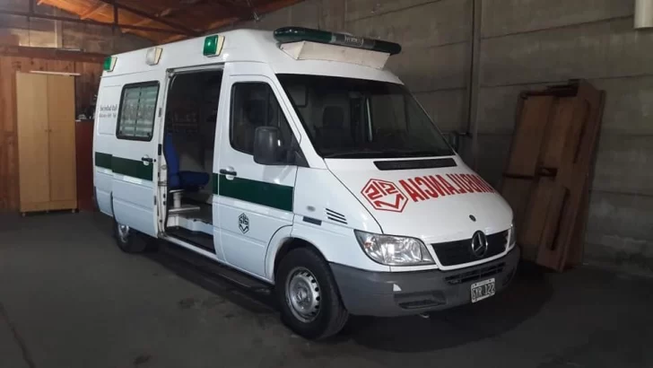Carrizales recibió 100.000 pesos para una nueva cuota de la ambulancia