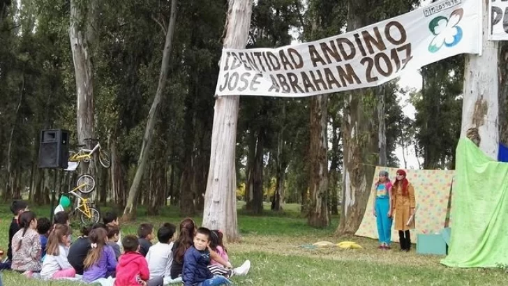 Evento: Andino celebró el Día de la Tierra en el Día del Libro