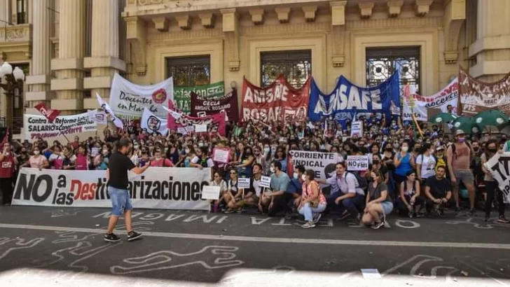 Amsafé y Sadop aceptaron la oferta del 46% y pusieron fin al conflicto docente