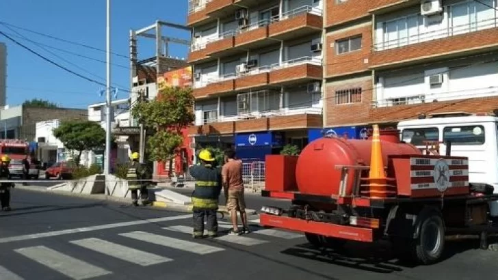 Evacúan una cuadra en pleno centro sanlorencino por fuga de gas