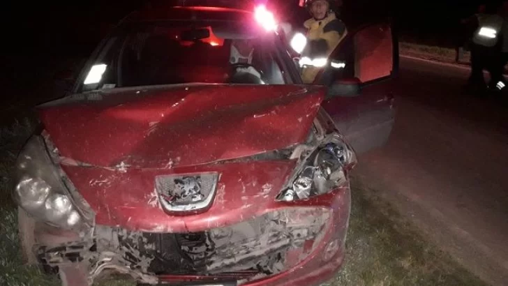 Ruta 11: Un choque y un incendio en simultaneo en la madrugada