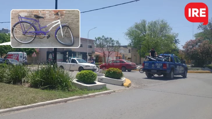 Una moto y una bici chocaron en pleno centro de Maciel: “En la esquina de siempre”