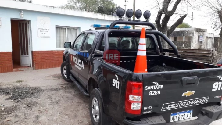 Regresaban a su casa caminando a la medianoche y quedaron detenidos