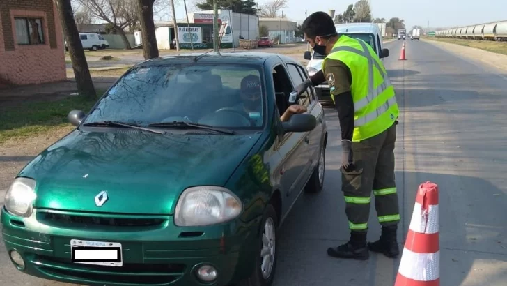 Timbúes y Oliveros estuvieron en alerta toda la noche pero la fiesta fue en Maciel