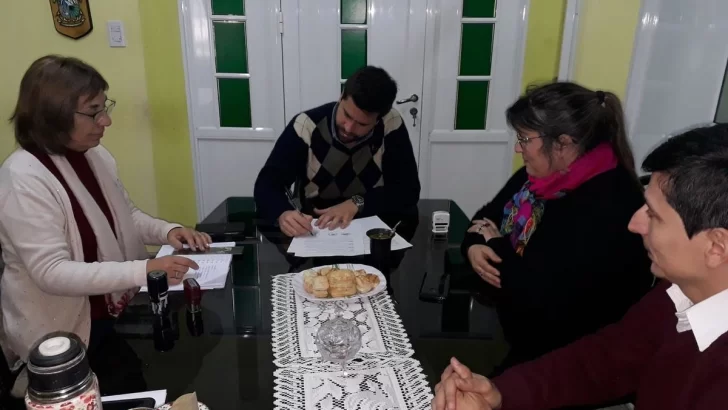 Maciel realizó el primer convenio para hacer sus carnet en Gaboto
