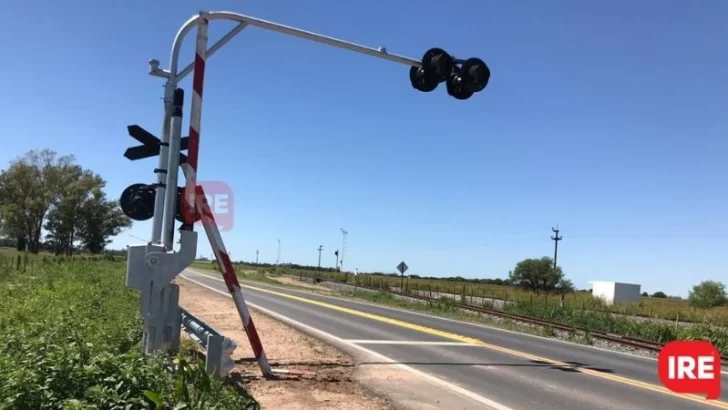 A poco de quedar inaugurado se cayó dos veces la barrera en ruta 11