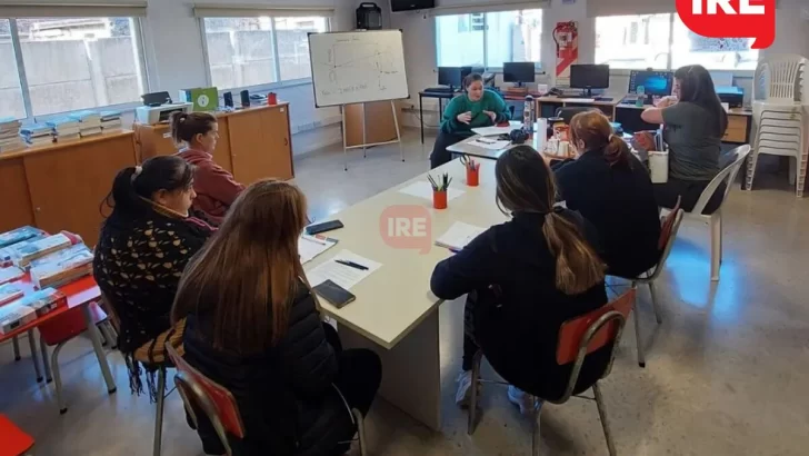 Con gran expectativa avanza en Carrizales el curso de fotografía