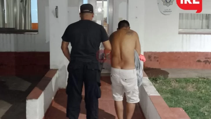 Agredió a su hijo y a su mujer, pidieron ayuda y fue detenido a los golpes por vecinos