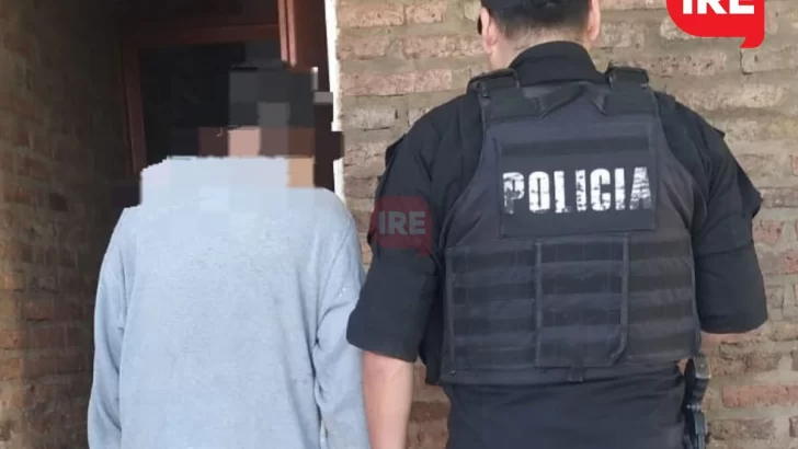 Tiene orden de restricción, golpeó a su mamá y debió detenerlo la policía