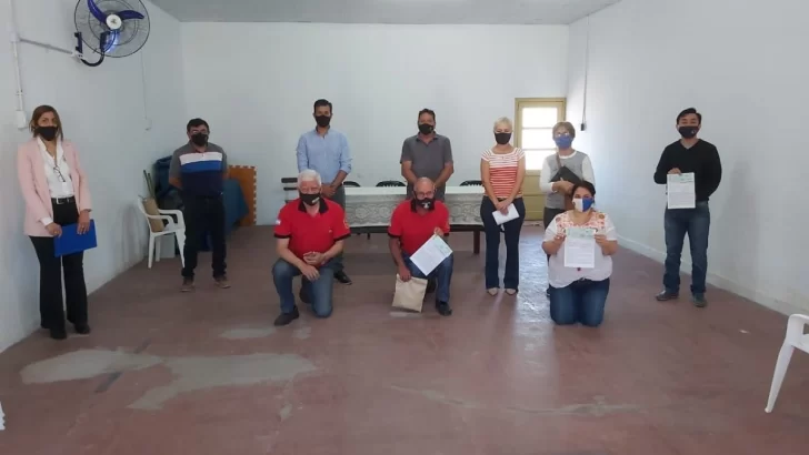 Diana entregó aportes de fortalecimiento a instituciones de Barrancas