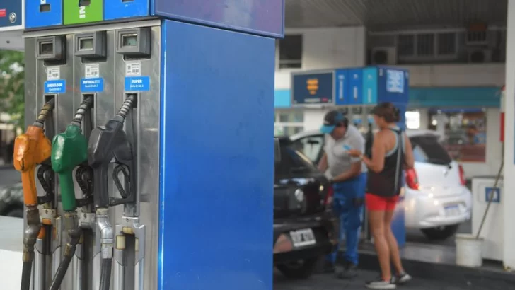 Tras un congelamiento de ocho meses volverán a aumentar los combustibles