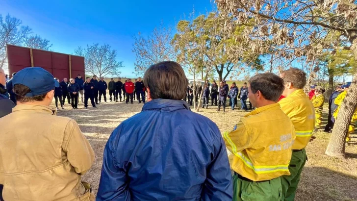 Más de un centenar de bomberos de la región se capacitaron en Cañada de Gómez