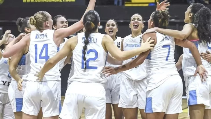 Con destaque de Ange Argentina es subcampeona del Sudamericano U18