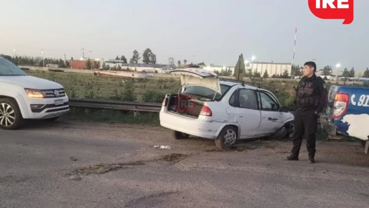 Un muchacho chocó el guardarrail en el acceso a ruta 10 y debió ser hospitalizado