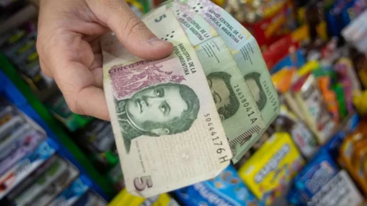 El 29 de febrero dejan de circular los billetes de 5 pesos