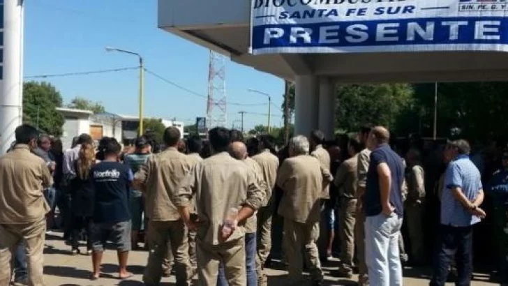 Oil: Se agrava la situación ante la paralización de la planta