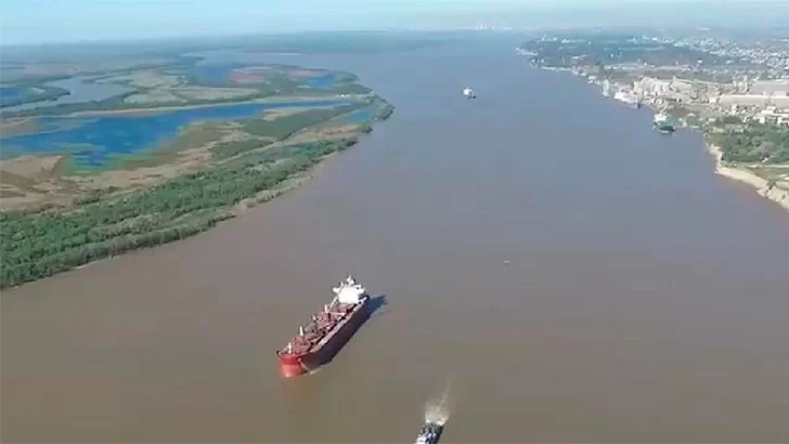 Denuncian peligro de hundimiento en embarcaciones que navegan el Paraná