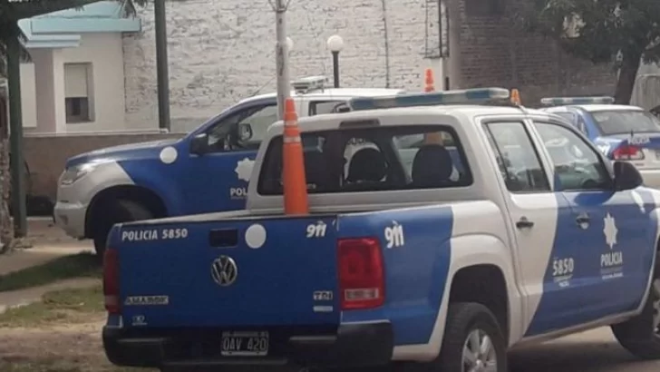 La agarró de los pelos y la quiso subir a su moto: “Vos te venís conmigo”