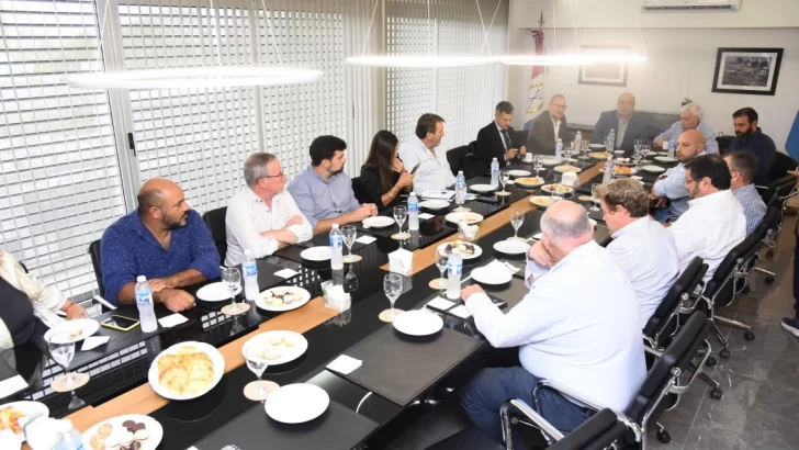 Corach lideró la reunión en Puerto: “Vamos a trabajar sobre proyectos concretos”