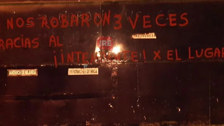 No paran ni en cuarentena: Le robaron por tercera vez a un carrito de comidas