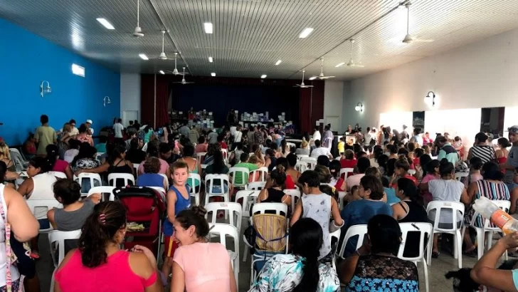 SISE: Más de mil chicos recibieron sus útiles escolares en Timbúes