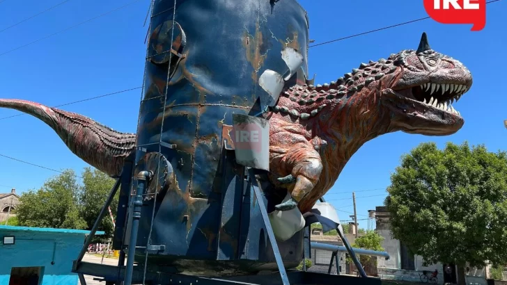 Serodino compite con su Jurassick Tank en el mundial de tanques de agua