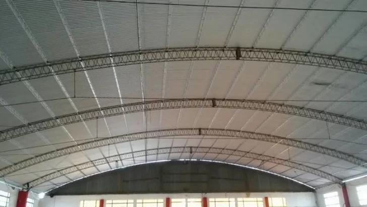 A poco de inaugurar la obra del gran techo en el Sportivo Belgrano