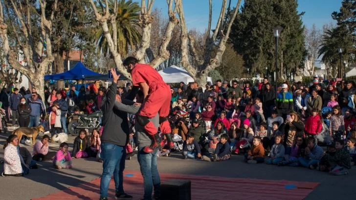 Timbúes sigue en modo vacaciones e invita disfrutar de actividades en la plaza