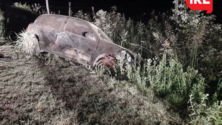 Volvía hacia Barrancas, se durmió y volcó en el camino a Puerto Aragón