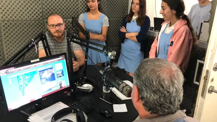 Musicos Oliverenses presentaron la canción “Guardianes de luces”