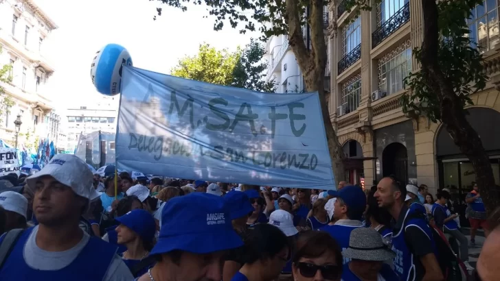 Amsafe marcha a la par de Ctera y exigen paritarias nacionales