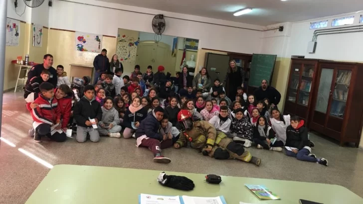 La primaria se prepararó para evacuar en caso de emergencia