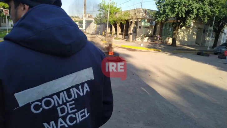 Diálogo, promesas y cuarto intermedio en el conflicto comunal