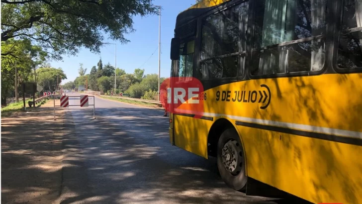 Los colectivos realizan desvíos por las obras en el puente