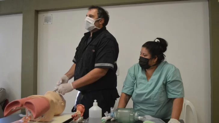 Timbúes capacitó a su personal de salud para enfrentar el covid-19